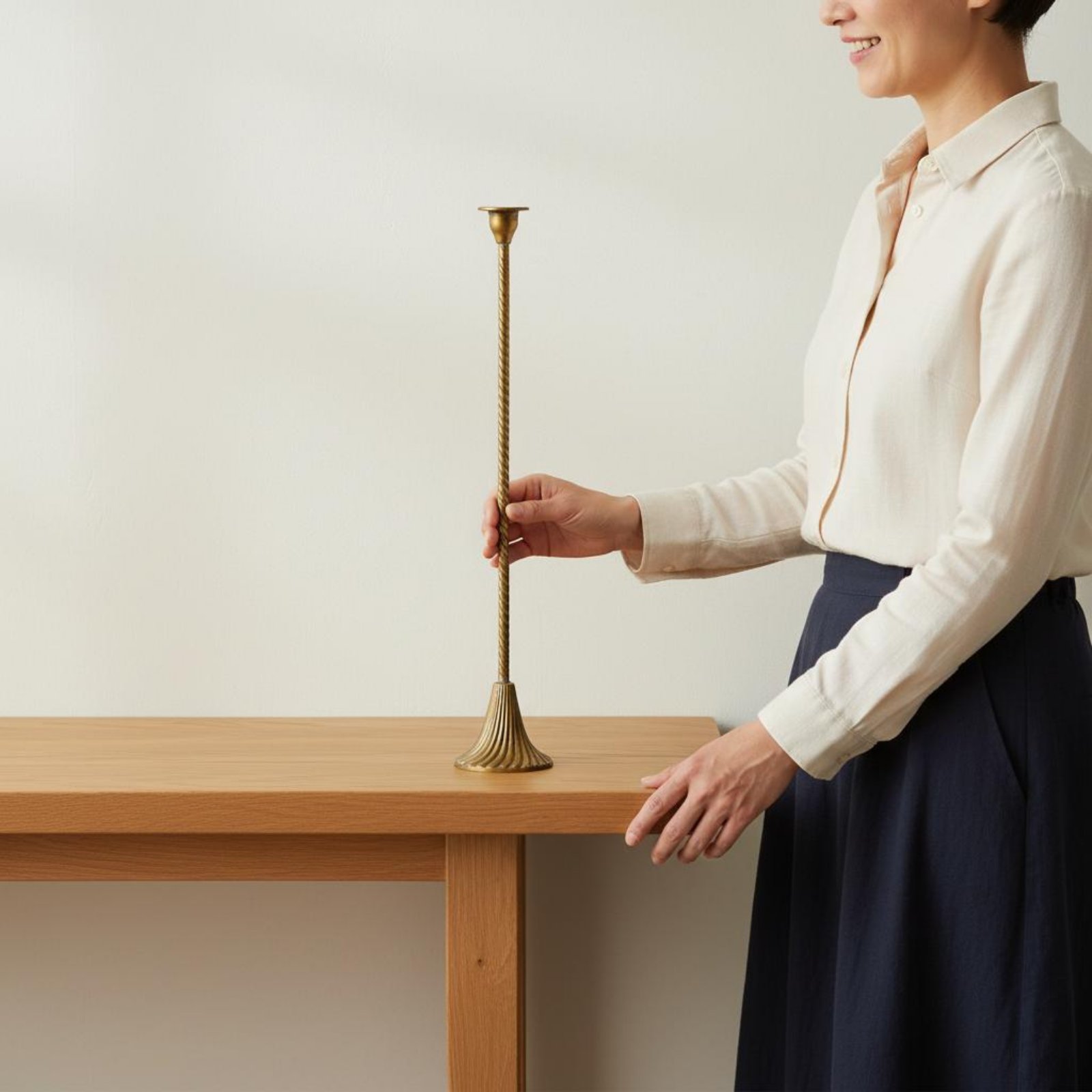 Twisted Gold Candle Holder Sta - Paraffin Candle Wax บทวิจารณ์และราคา